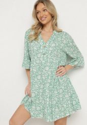 Zielona Bawełniana Sukienka w Kwiaty o Rozkloszowanym Kroju Jenaleira. Zielone sukienki damskie Born2be, z aplikacjami, z bawełny, klasyczne, bez ramiączek. Za 49.99 zł.