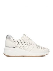 Lasocki Sneakersy CEO-HY2076-2 Biały. Białe obuwie sportowe damskie Lasocki, ze skóry, bez zapięcia. Za 249.99 zł.