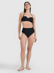 4F Dół od bikini damski - czarny XL. Czarne bikini 4F, bez wzorów, z elastanu. W wyprzedaży za 39.99 zł.