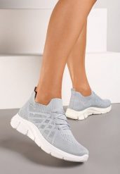 Szare Buty Sportowe Wsuwane ze Skórzaną Wkładką i Cyrkoniami Patantia. Szare obuwie sportowe casual damskie Born2be, z jeansu. Za 54.99 zł.