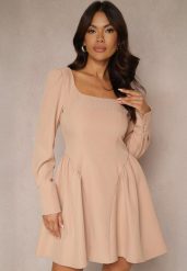 Beżowa Krótka Sukienka z Kwadratowym Dekoltem o Rozkloszowanym Fasonie Enadis. Brązowe sukienki damskie Renee, bez wzorów, eleganckie, bez ramiączek. Za 149.99 zł.