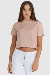 GUESS Krótki różowy t-shirt damski z logo. Czerwone t-shirty damskie Guess, s, z aplikacjami, z bawełny, bez kołnierzyka. W wyprzedaży za 129.99 zł.
