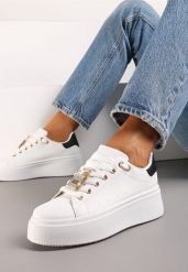 Biało-Czarne Sneakersy z Metaliczną Zawieszką na Sznurówkach Ozdobioną Cyrkoniami Edosa. Białe obuwie sportowe damskie Renee, bez zapięcia, trekkingowe. Za 79.99 zł.