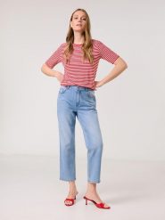 TAIFUN Koszulka w kolorze czerwono-białym rozmiar: 44. Białe koszulki damskie Taifun, bez wzorów, bez kołnierzyka, bez ramiączek. Za 79.03 zł.