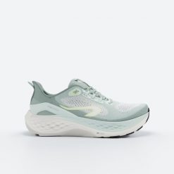 Buty do biegania damskie Kiprun KS900 Support. Białe obuwie sportowe damskie KIPRUN, bez zapięcia, do biegania. Za 499.99 zł.