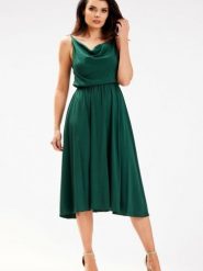 Sukienka Model A579 Bottle Green - awama. Zielone sukienki damskie Awama, bez wzorów, z wiskozy, eleganckie, bez ramiączek. Za 300.83 zł.