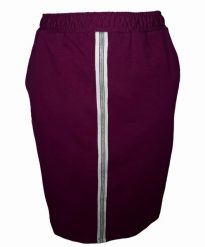 Fioletowa dresowa spódnica Bea na gumce OSTATNIE SZTUKI PLUS SIZE XXL. Fioletowe spódnice damskie Moda Size Plus Iwanek, l, z aplikacjami, z bawełny, eleganckie, midi. W wyprzedaży za 49.90 zł.