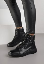 Czarne Sportowe Botki ze Sznurowaną Cholewką i Ozdobnym Suwakiem Ezilare. Czarne obuwie sportowe treningowe Born2be, z dzianiny. Za 129.99 zł.