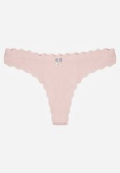 Jasnoróżowe Prążkowane Majtki Stringi z Bawełny Ilweda. Czerwone stringi Renee, bez wzorów, z bawełny. Za 9.99 zł.