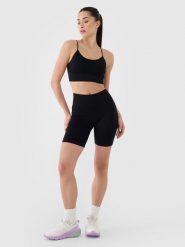 4F Legginsy kolarki bezszwowe treningowe damskie - czarne XS/S. Czarne legginsy damskie 4F, s, bez wzorów, z dzianiny. W wyprzedaży za 59.99 zł.