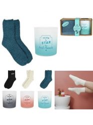 The Concept Factory Zestaw prezentowy: świeca zapachowa i skarpety (produkt niespodzianka) rozmiar: onesize. Skarpetki damskie The Concept Factory, bez wzorów, z bawełny. Za 34.93 zł.