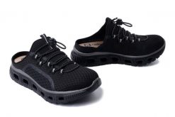 RIEKER M6091-00 black, klapki damskie. Czarne klapki damskie Rieker, bez wzorów, bez obcasa, bez zapięcia. Za 319.90 zł.
