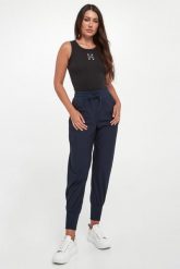 Spodnie dresowe damskie Aderire MM. Spodnie dresowe damskie MM, m, bez wzorów, z dresówki. Za 949.00 zł.