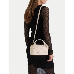 Torebka Nine West. Kuferki damskie Nine West, bez wzorów, bez dodatków. Za 259.99 zł.