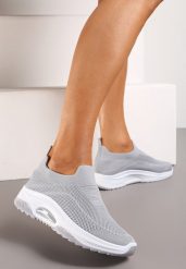 Szare Wsuwane Buty Sportowe na Koturnie z Perforacją Mellarina. Szare obuwie sportowe casual damskie Born2be. Za 39.99 zł.