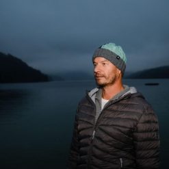 Czapka Eisbar Alba MÜ. Niebieskie czapki damskie Eisbär, bez wzorów, z wełny. W wyprzedaży za 209.51 zł.