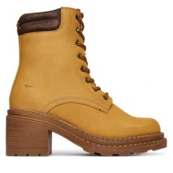 Trzewiki Tamaris. Brązowe botki damskie Tamaris, bez obcasa, na słupku, bez zapięcia. Za 439.99 zł.