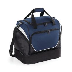 Torba sportowa z kieszeniami Quadra Hardbase. Czarne torby sportowe QUADRA, bez wzorów, z materiału. Za 191.35 zł.