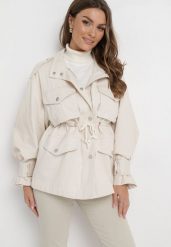 Jasnobeżowa Kurtka Parka z Dużymi Kieszeniami Talaha. Brązowe kurtki damskie Born2be, na jesień, l, z jeansu, bez kaptura. Za 169.99 zł.