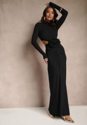 Czarna Koktajlowa Sukienka z Wiskozą Ozdobiona Kwiatem 3D i Wycięciami Hannith. Czarne sukienki damskie Renee, bez wzorów, z wiskozy, eleganckie, bez ramiączek. W wyprzedaży za 159.99 zł.
