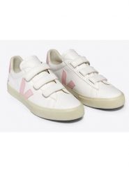 Veja Skórzane sneakersy "Recife Logo" w kolorze białym rozmiar: 41. Białe obuwie sportowe damskie Veja, bez zapięcia. Za 506.32 zł.