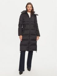 Guess Płaszcz zimowy Carolyn W4BL0D WG0V0 Czarny Regular Fit. Czarne płaszcze damskie Guess, na zimę, xxl, z aplikacjami, z syntetyku, bez kaptura. Za 1,049.00 zł.
