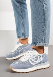 Niebieskie Sneakersy Zdobione Koronką Callriva. Niebieskie obuwie sportowe casual damskie Born2be, z jeansu, bez zapięcia. Za 99.99 zł.