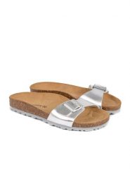 BABUNKERS Family Klapki w kolorze srebrnym rozmiar: 42. Szare klapki damskie BABUNKERS Family, bez wzorów, z otwartym noskiem, bez obcasa, bez zapięcia. Za 130.99 zł.