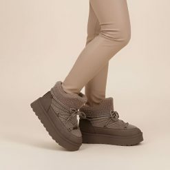 Śniegowce damskie Big Star, ocieplane futerkiem na grubej platformie z okrągłym noskiem, brązowe, SS274112. Brązowe śniegowce damskie Big Star. Za 159.00 zł.