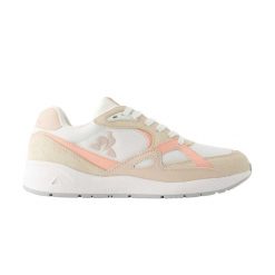 Sneakersy Le Coq Sportif R850_2. Białe obuwie sportowe damskie le coq sportif, bez zapięcia. Za 293.99 zł.