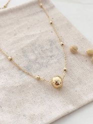 Atelier MIU Pozłacany naszyjnik z elementami ozdobnymi - dł. 42 cm rozmiar: onesize. Żółte naszyjniki damskie atelier MIU, pozłacane. Za 50.45 zł.