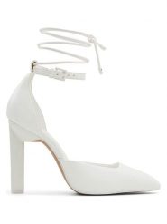 CALL IT SPRING Czółenka w kolorze białym rozmiar: 38. Białe czółenka damskie Call it Spring, bez wzorów, bez obcasa. Za 126.99 zł.