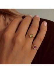 Les Petites Précieuses Pozłacany pierścionek z cyrkoniami i ametystem rozmiar: 58. Zielone pierścionki damskie Les Petites Précieuses, z ametystem, pozłacane. Za 187.52 zł.