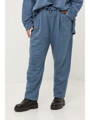 Curvy Lady Spodnie w kolorze niebieskim rozmiar: 48/50. Niebieskie spodnie materiałowe damskie Curvy Lady, bez wzorów, z materiału. Za 108.99 zł.