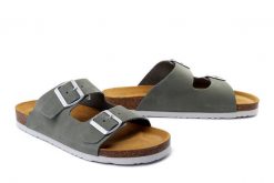 DR. BRINKMANN 700561-08 , klapki damskie. Zielone klapki damskie Dr. Brinkmann, bez wzorów, ze skóry, bez obcasa, bez zapięcia. Za 225.17 zł.