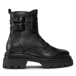 Trapery Tamaris. Czarne trapery damskie Tamaris, bez zapięcia. Za 619.99 zł.