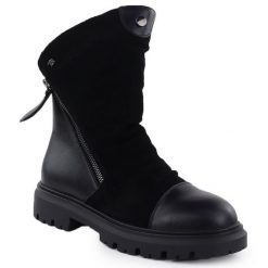 Skórzane botki damskie na platformie czarne T.Sokolski Z25-163. Czarne botki damskie T.Sokolski, ze skóry, bez obcasa, na platformie, bez zapięcia. Za 289.99 zł.