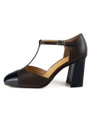 Loft37 Skórzane czółenka w kolorze brązowo-granatowym z paskiem rozmiar: 40. Brązowe czółenka damskie loft37, bez wzorów, bez obcasa. Za 478.99 zł.