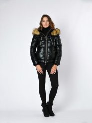 Northwood Kurtka zimowa w kolorze czarnym rozmiar: M. Czarne kurtki damskie Northwood, na zimę, m, bez wzorów, z puchu, bez kaptura. Za 182.72 zł.