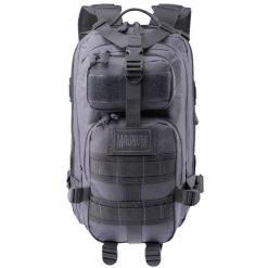 Torba turystyczna Magnum Fox 25 L. Czarne torby sportowe MAGNUM, bez wzorów. Za 218.37 zł.