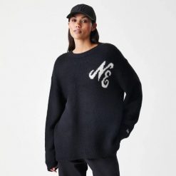Sweter z dzianiny New Era. Czarne swetry klasyczne damskie New Era, na zimę, z dzianiny, bez kołnierzyka. Za 330.50 zł.