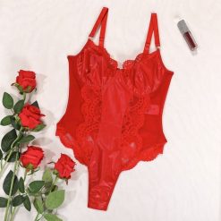 Body z wycięciem na miseczkach na romantyczne wieczory Adelind. Czarne body i gorsety Intica, bez wzorów, z materiału. Za 99.00 zł.