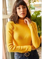 Olalook Koszulka w kolorze żółtym rozmiar: onesize. Żółte koszulki damskie Olalook, bez wzorów, prążkowane, bez kołnierzyka, bez ramiączek. Za 69.58 zł.