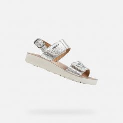 Sandały GEOX J SANDAL COSTAREI GI Srebrny. Szare sandały damskie Geox, bez wzorów, ze skóry, bez obcasa, bez zapięcia. Za 227.99 zł.