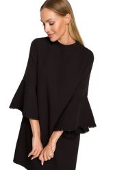 Elegancka sukienka trapezowa z bufiastymi rękawami z falbanami czarna. Czarne sukienki damskie MOE, bez wzorów, eleganckie, bez ramiączek. Za 259.00 zł.