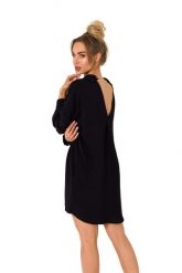 Sukienka koszulowa z dekoltem V na plecach czarna. Czarne sukienki damskie MOE, bez wzorów, z tkaniny, eleganckie, bez ramiączek. Za 279.00 zł.