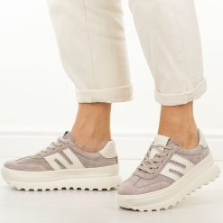 Beżowe skórzane półbuty damskie Vinceza 79608. Brązowe półbuty damskie VINCEZA, na jesień, bez wzorów, z jeansu, bez obcasa, bez zapięcia. Za 249.00 zł.