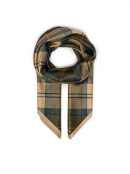 Barbour Chusta Kinsale zielBARBOUR-LSC0490 Zielony. Zielone chusty damskie Barbour, bez wzorów, z poliesteru. Za 179.99 zł.