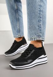 Czarne Sneakersy na Koturnie z Cyrkoniami z Metalicznym Zdobieniem Bariena. Czarne obuwie sportowe damskie Born2be, bez zapięcia. Za 84.99 zł.