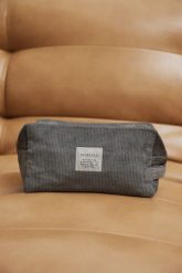 Kosmetyczka ze sztruksu w kolorze GREY -TRAVEL small size-S. Szare kosmetyczki damskie Marsala, bez wzorów, z bawełny. Za 69.90 zł.
